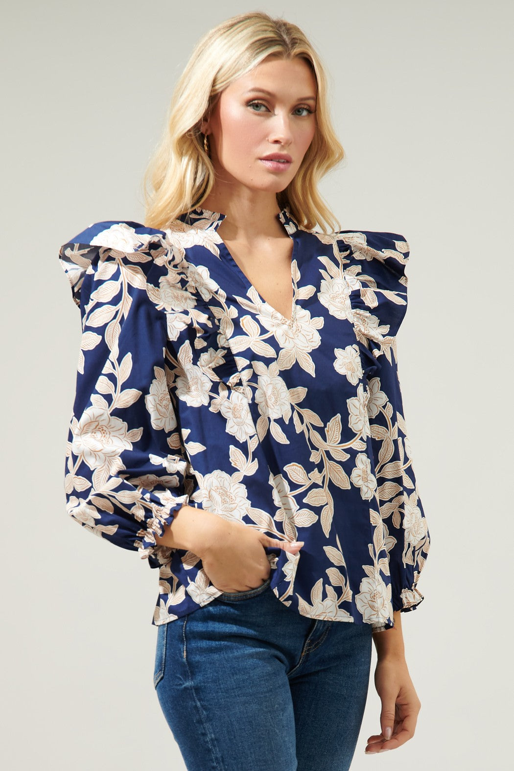 Lilo Ruffle Neck Top