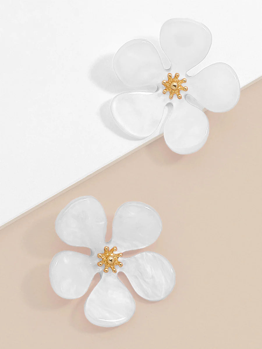 Glistening Resin Flower Stud Earring - White